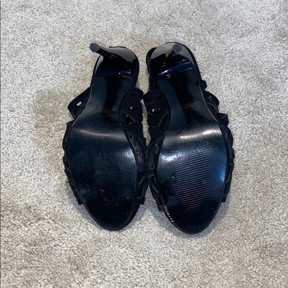 Steve Madden Suede Design Heels - Picture 5 of 8